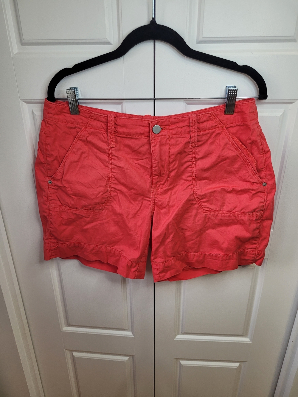 ⭐️ 6/$20 - 127 Calvin Klein Coral Denim Shorts – Size 6